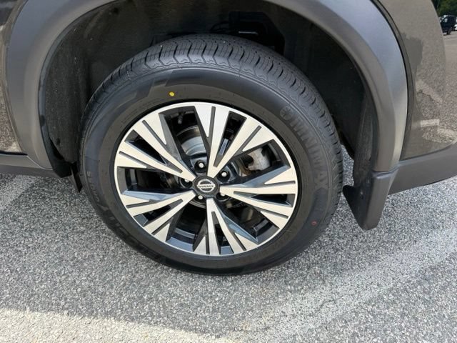 Used 2021 Nissan Rogue SV w/ Premium Package AWD/4WD image 13