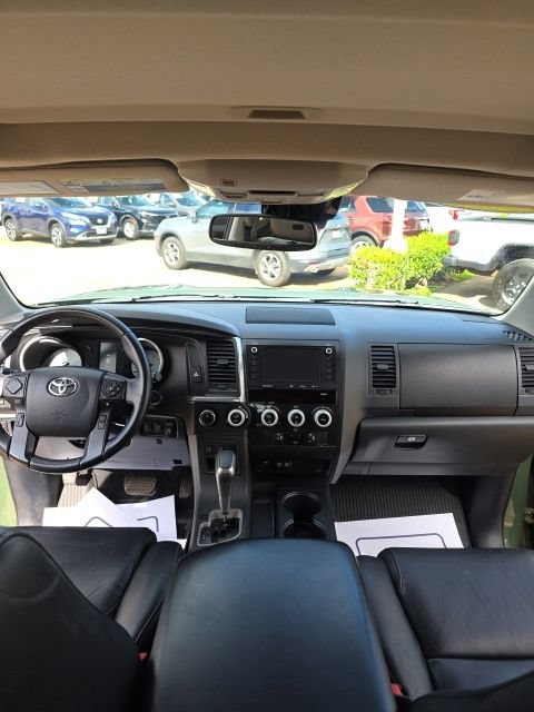 Used 2020 Toyota Sequoia TRD Pro AWD/4WD image 15