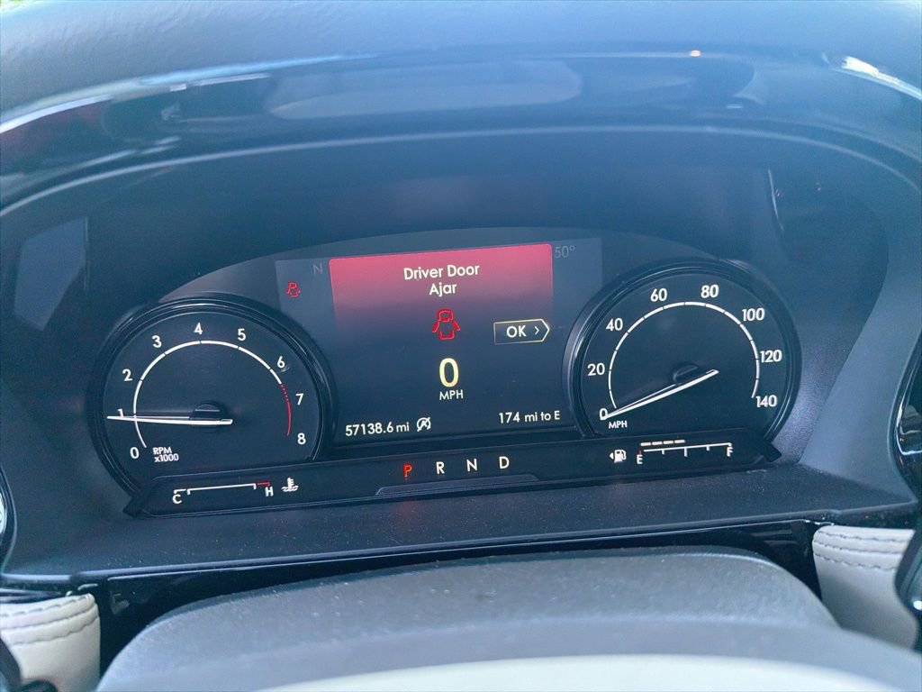 Used 2022 Lincoln Corsair AWD w/ Premium Package image 22