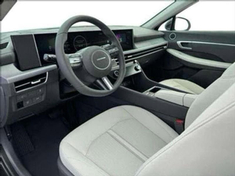 New 2025 Hyundai Sonata SEL image 15