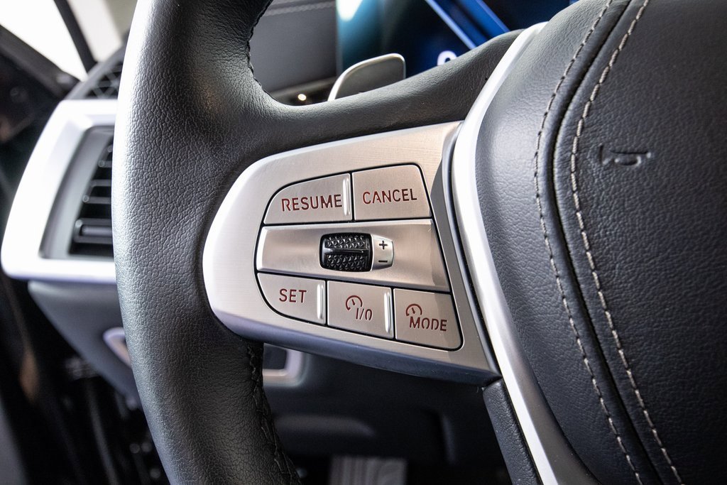 Used 2024 BMW X7 xDrive40i image 22