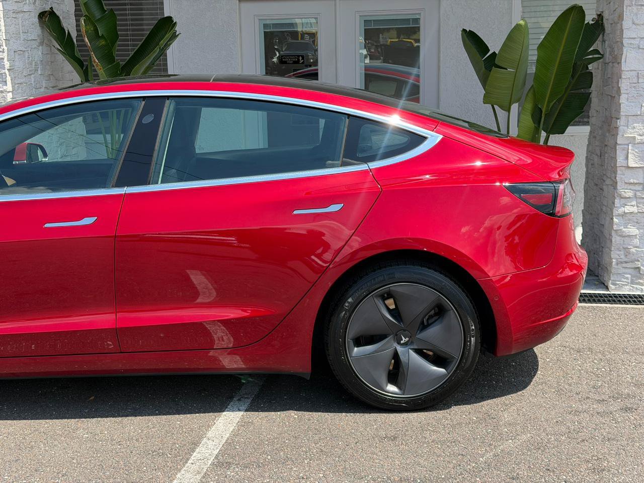 Used 2020 Tesla Model 3 Standard Range Plus RWD image 10