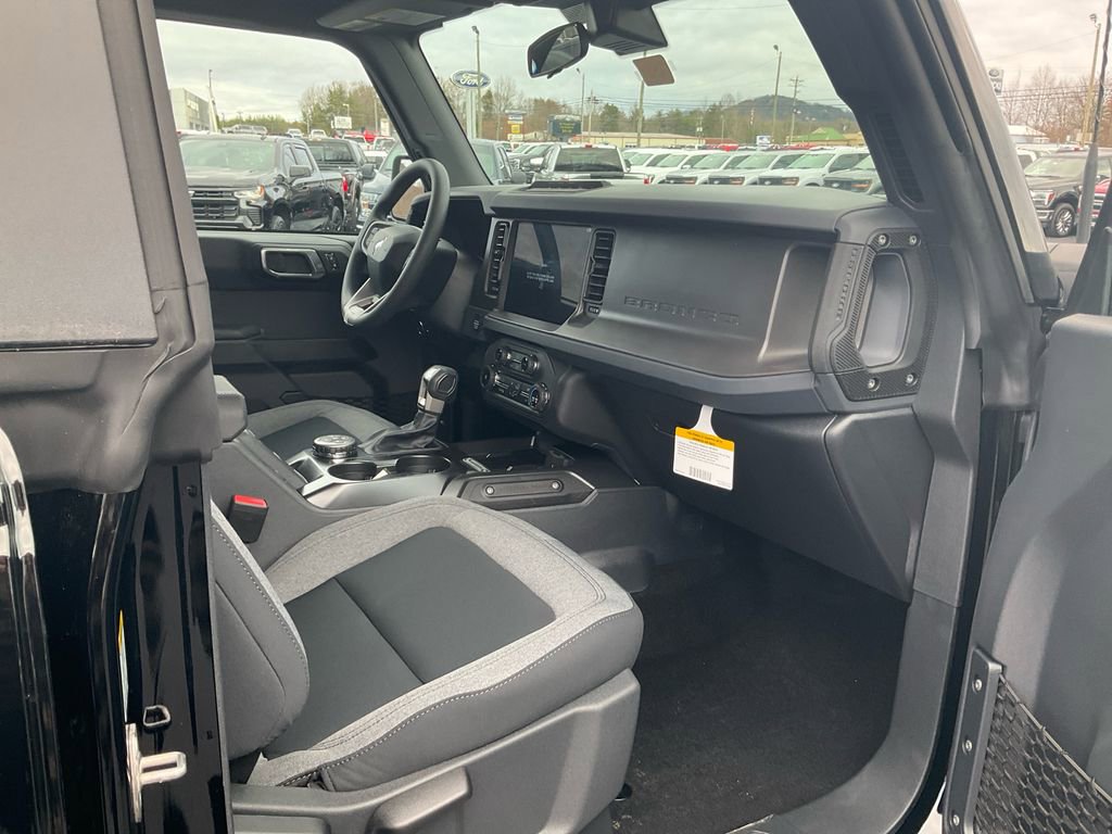 New 2025 Ford Bronco 4-Door w/ Sasquatch Package image 9