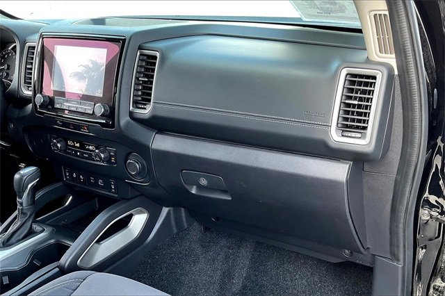 Certified 2023 Nissan Frontier SV w/ SV Convenience Package image 16