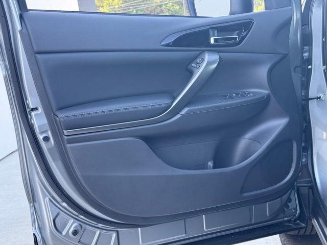 New 2025 Mitsubishi Eclipse Cross AWD image 17
