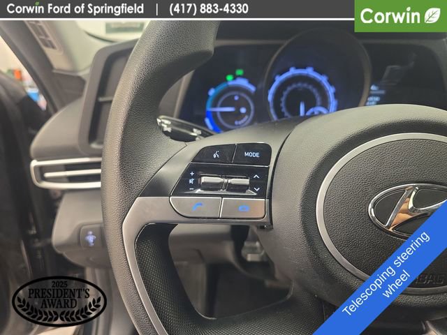 Used 2021 Hyundai Elantra Blue image 29