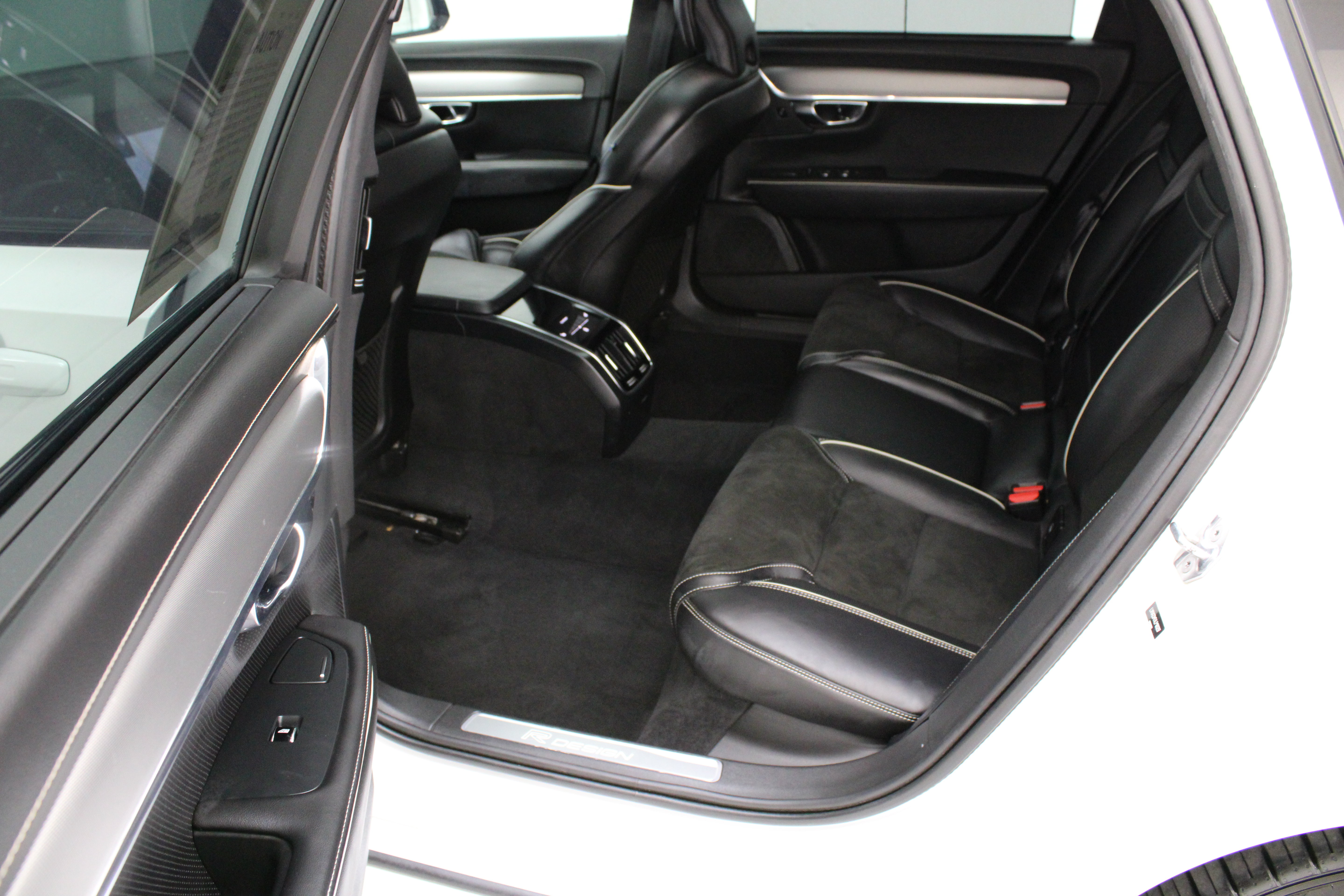Used 2020 Volvo S90 T6 R-Design AWD/4WD image 30