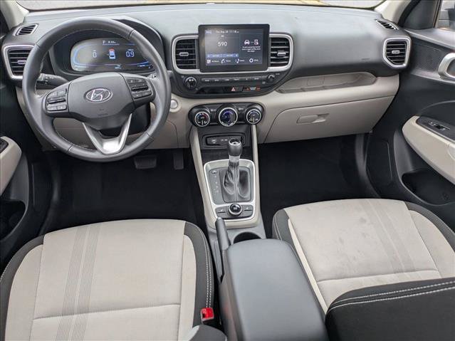 Used 2026 Hyundai Venue SEL FWD image 16