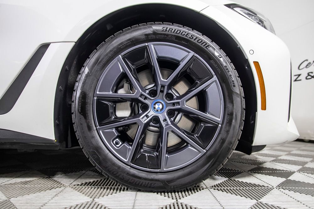 Used 2023 BMW i4 eDrive35 RWD image 38