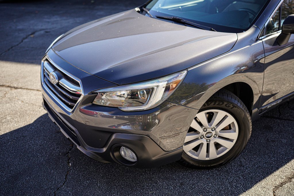 Used 2019 Subaru Outback 2.5i Premium image 2