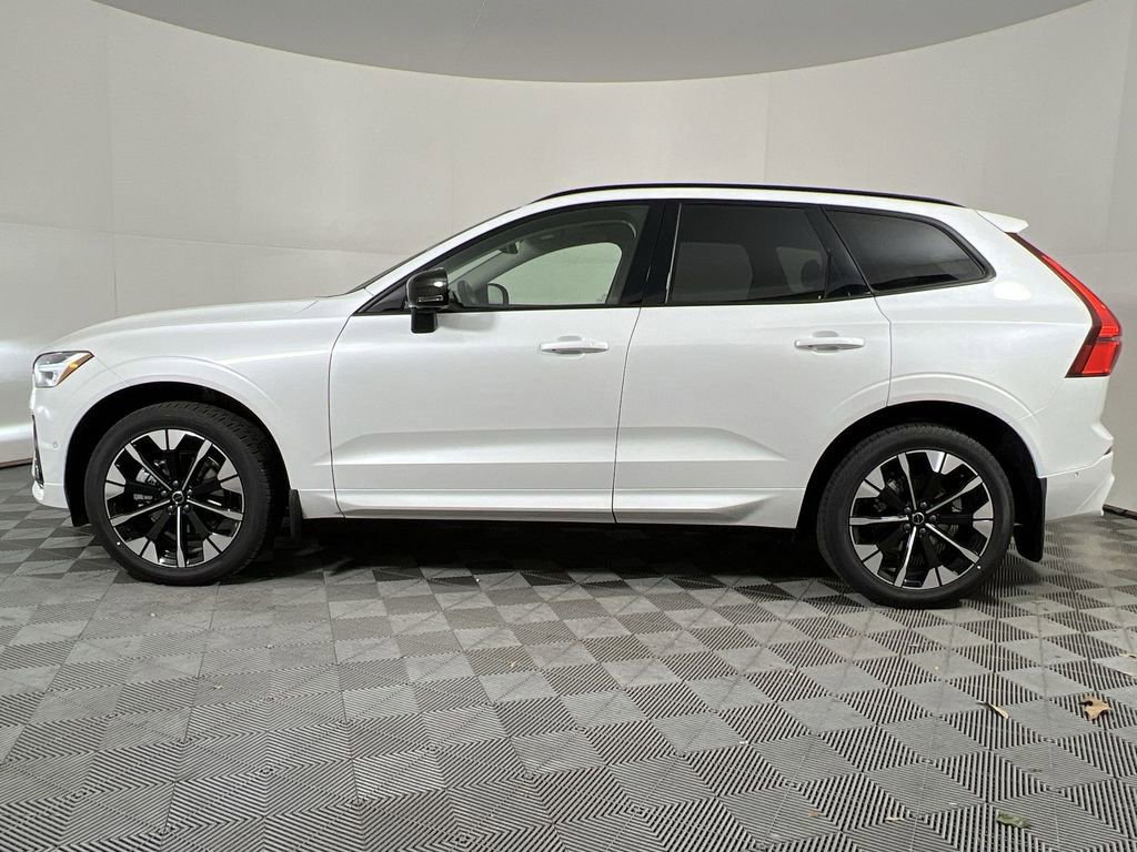 New 2026 Volvo XC60 B5 Ultra w/ Climate Package image 5