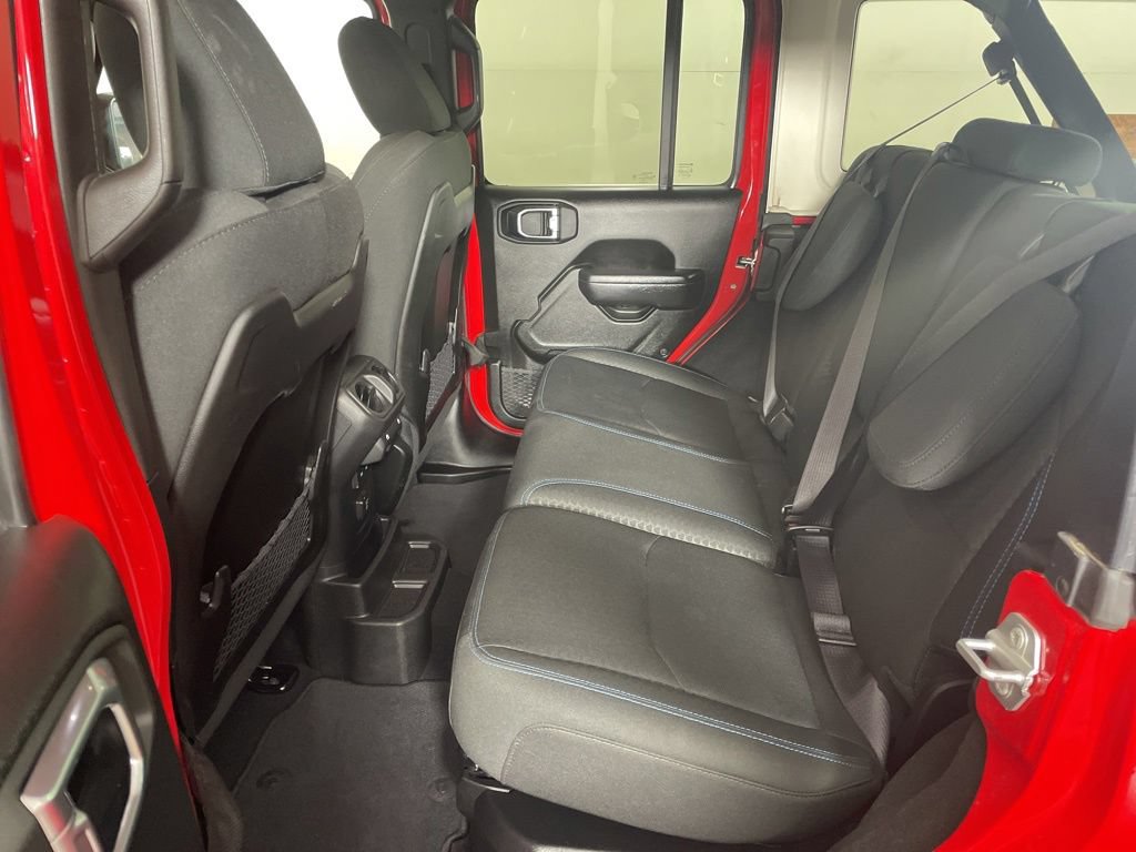Certified 2025 Jeep Wrangler Unlimited Rubicon 4xe w/ Convenience Group AWD/4WD image 9