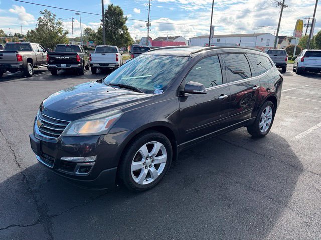 Used 2016 Chevrolet Traverse LT w/ Style and Technology Package AWD/4WD image 4