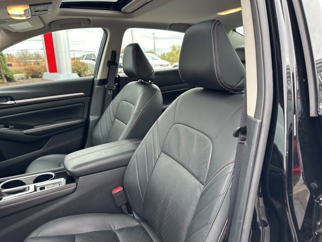 Used 2024 Nissan Altima 2.5 SR w/ SR Premium Package image 20