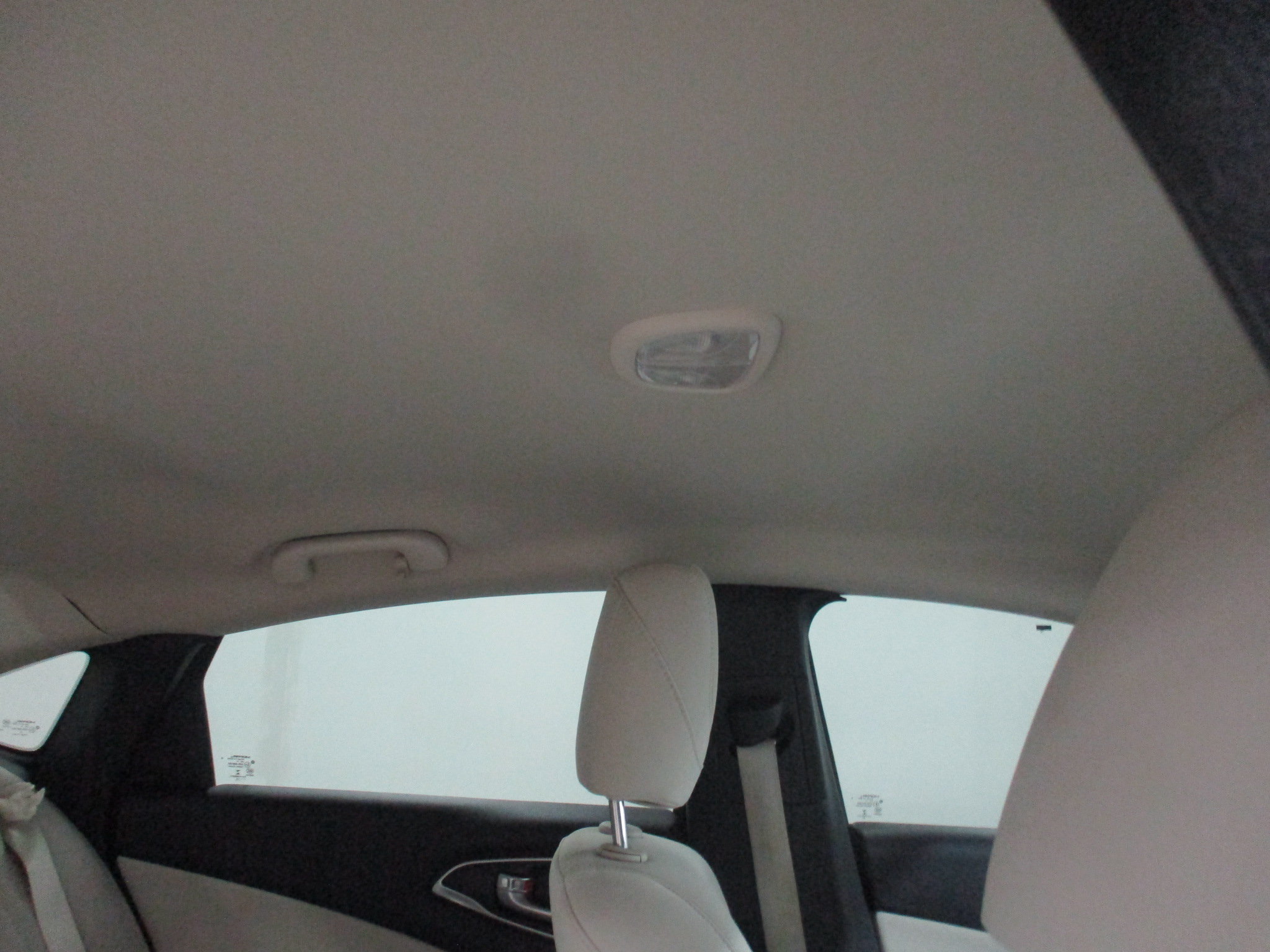 Used 2017 Chrysler 200 Limited w/ Convenience Group FWD image 13