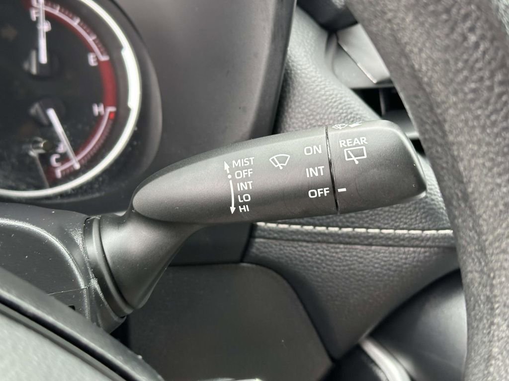 Used 2025 Toyota RAV4 LE FWD image 21