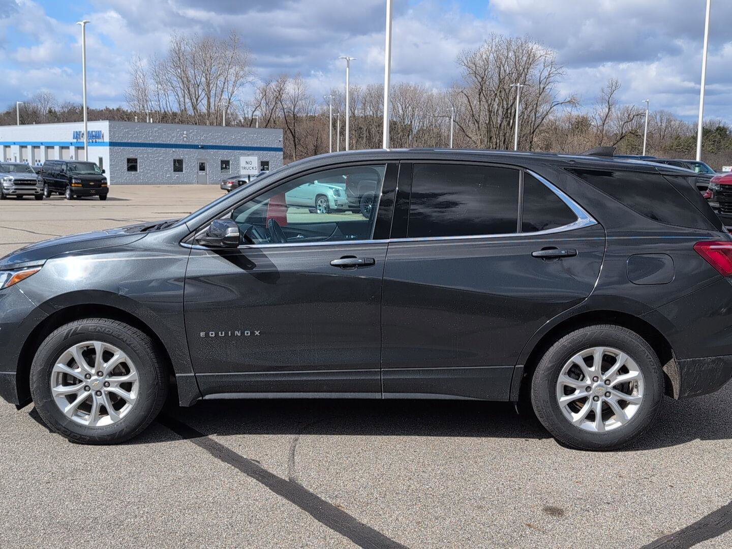 Used 2018 Chevrolet Equinox LT image 4