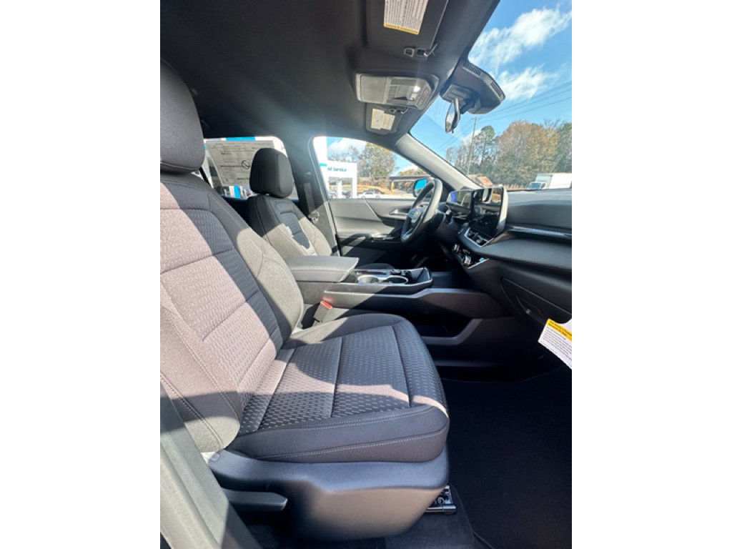 New 2026 Chevrolet Equinox LT FWD image 13