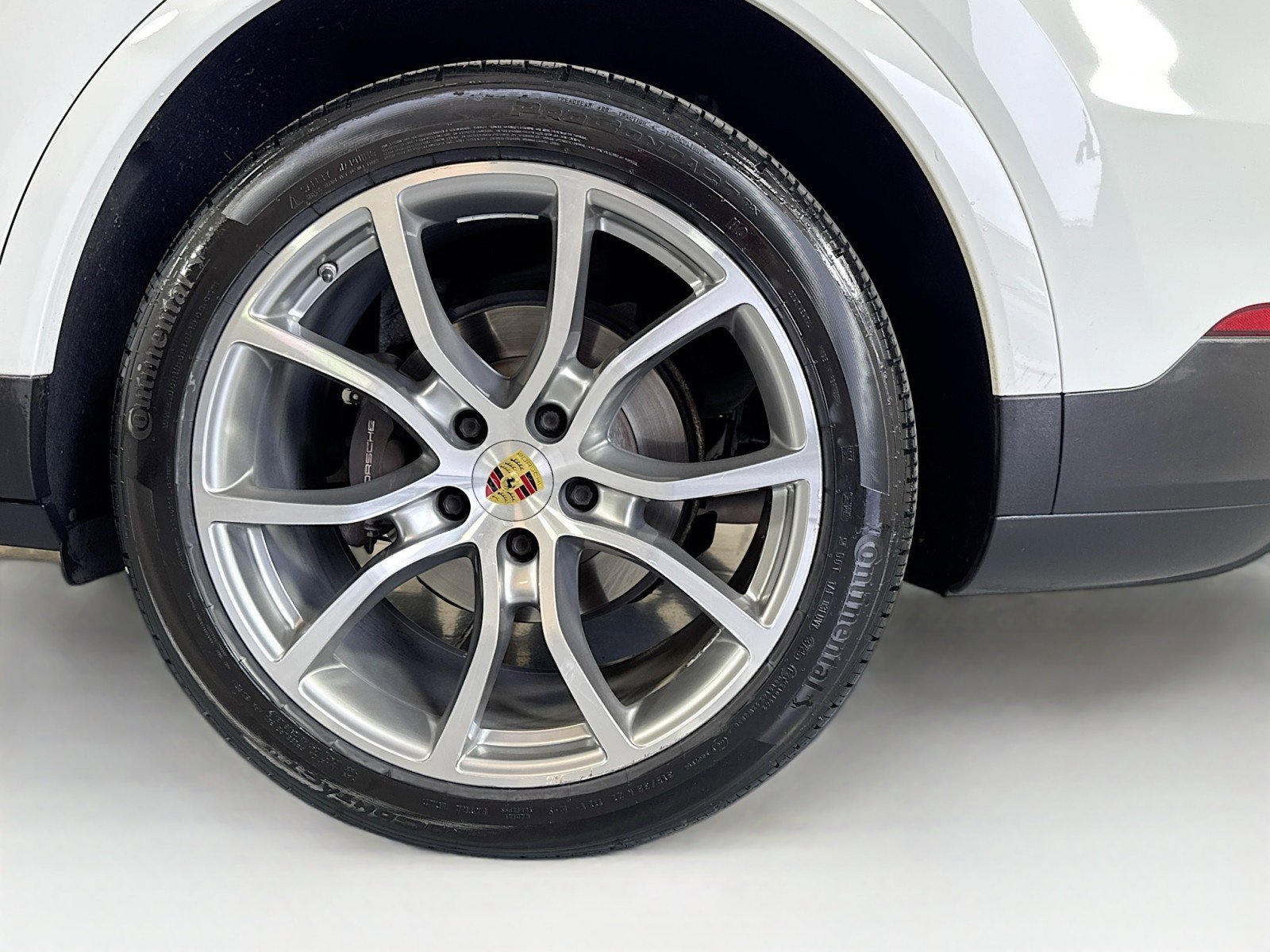 Used 2019 Porsche Cayenne image 9