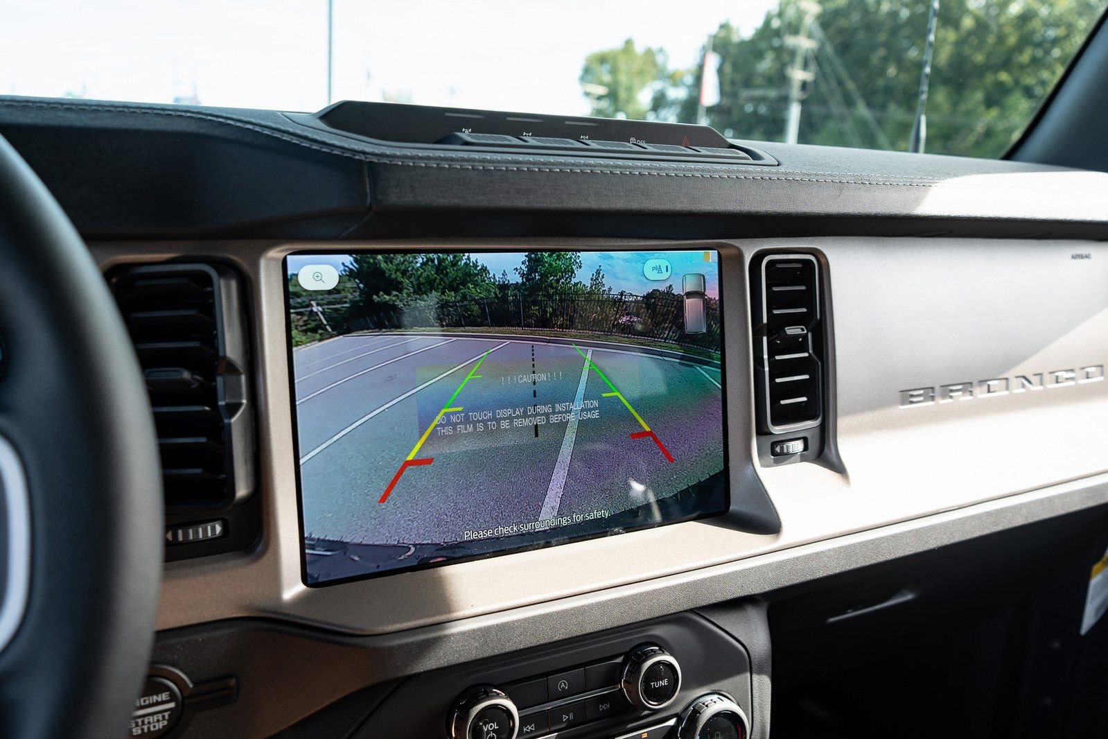 New 2025 Ford Bronco Outer Banks w/ Sasquatch Package image 24