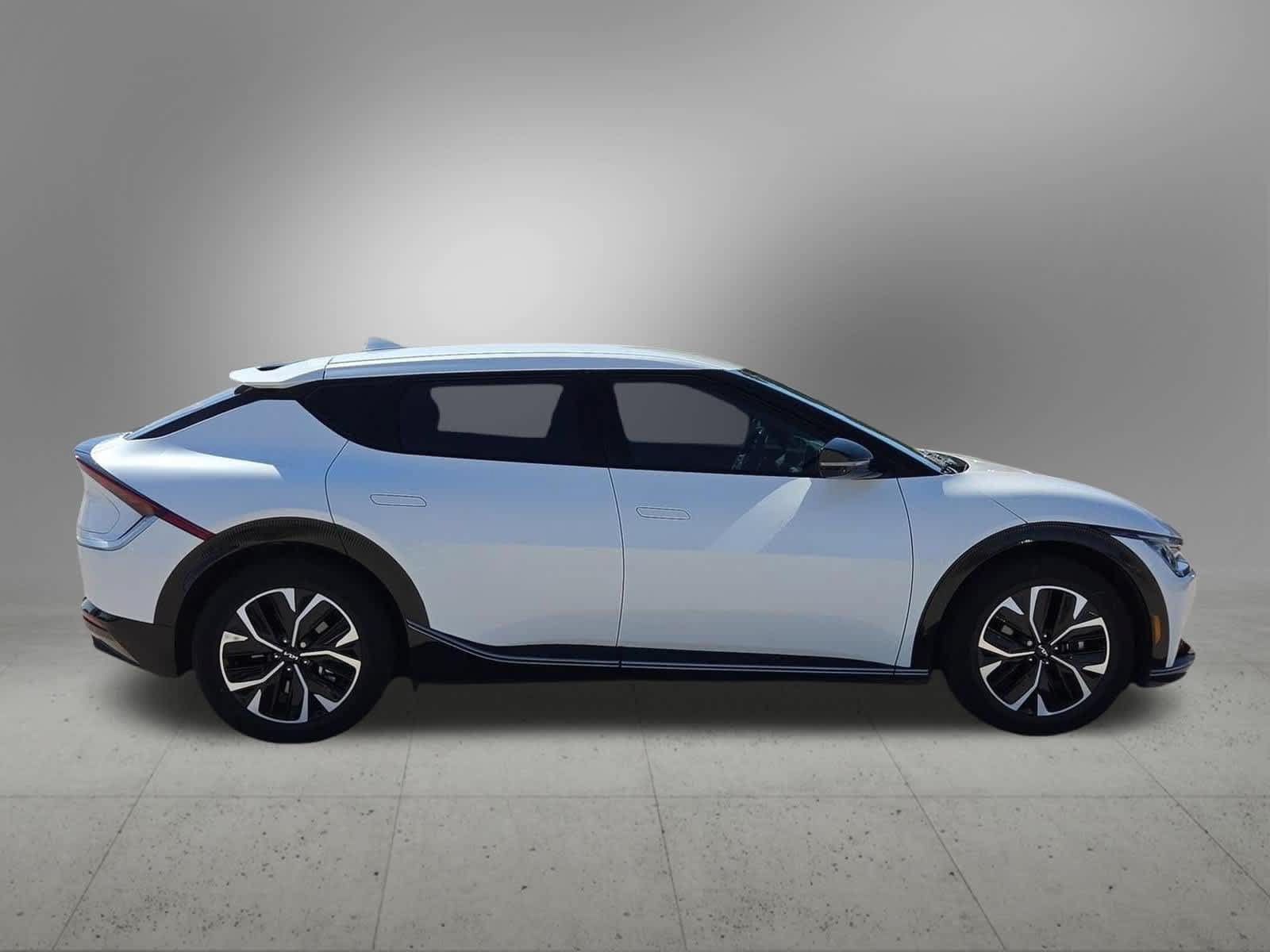 Certified 2022 Kia EV6 Wind RWD image 7