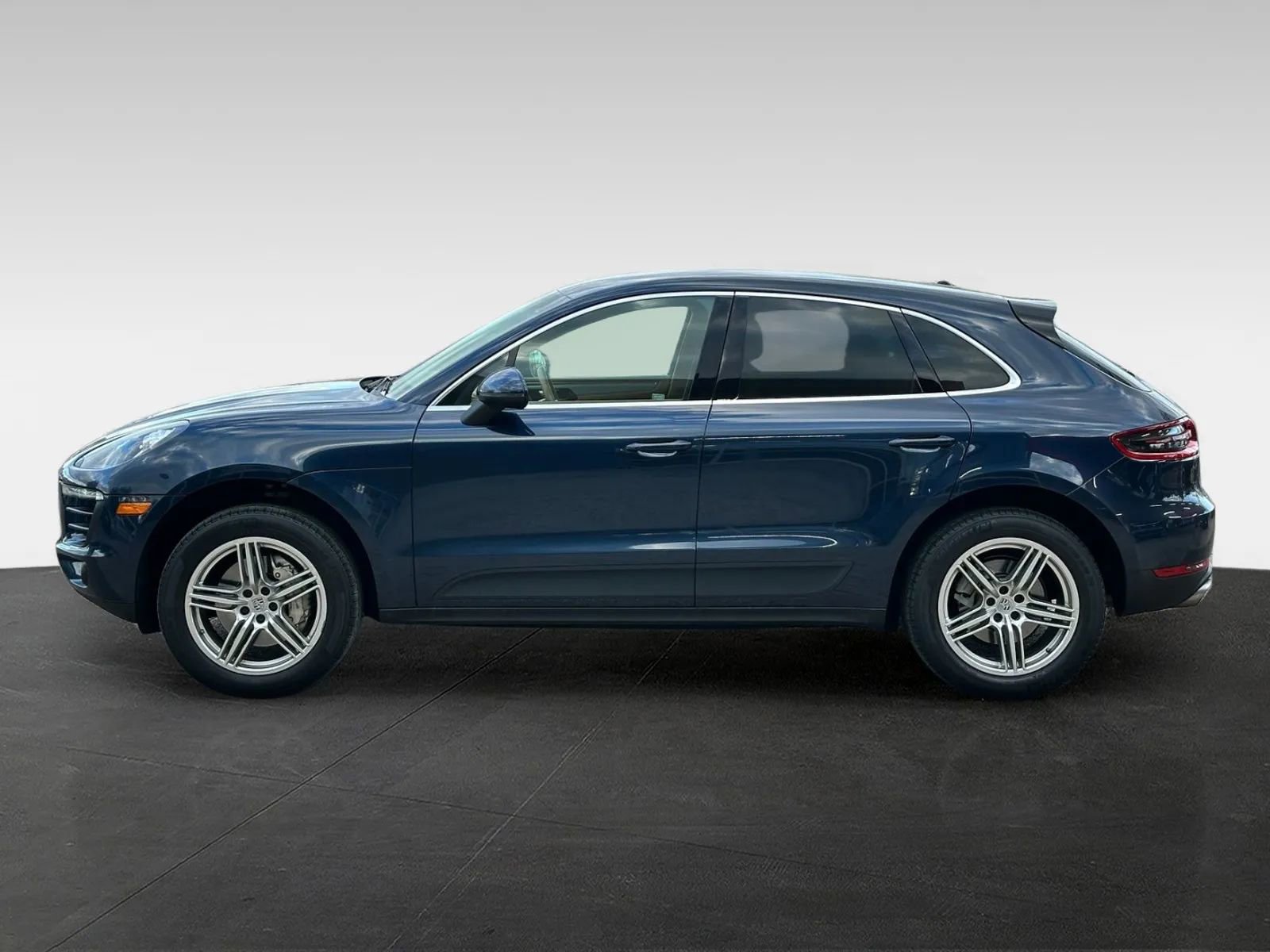 Used 2015 Porsche Macan S AWD/4WD image 4