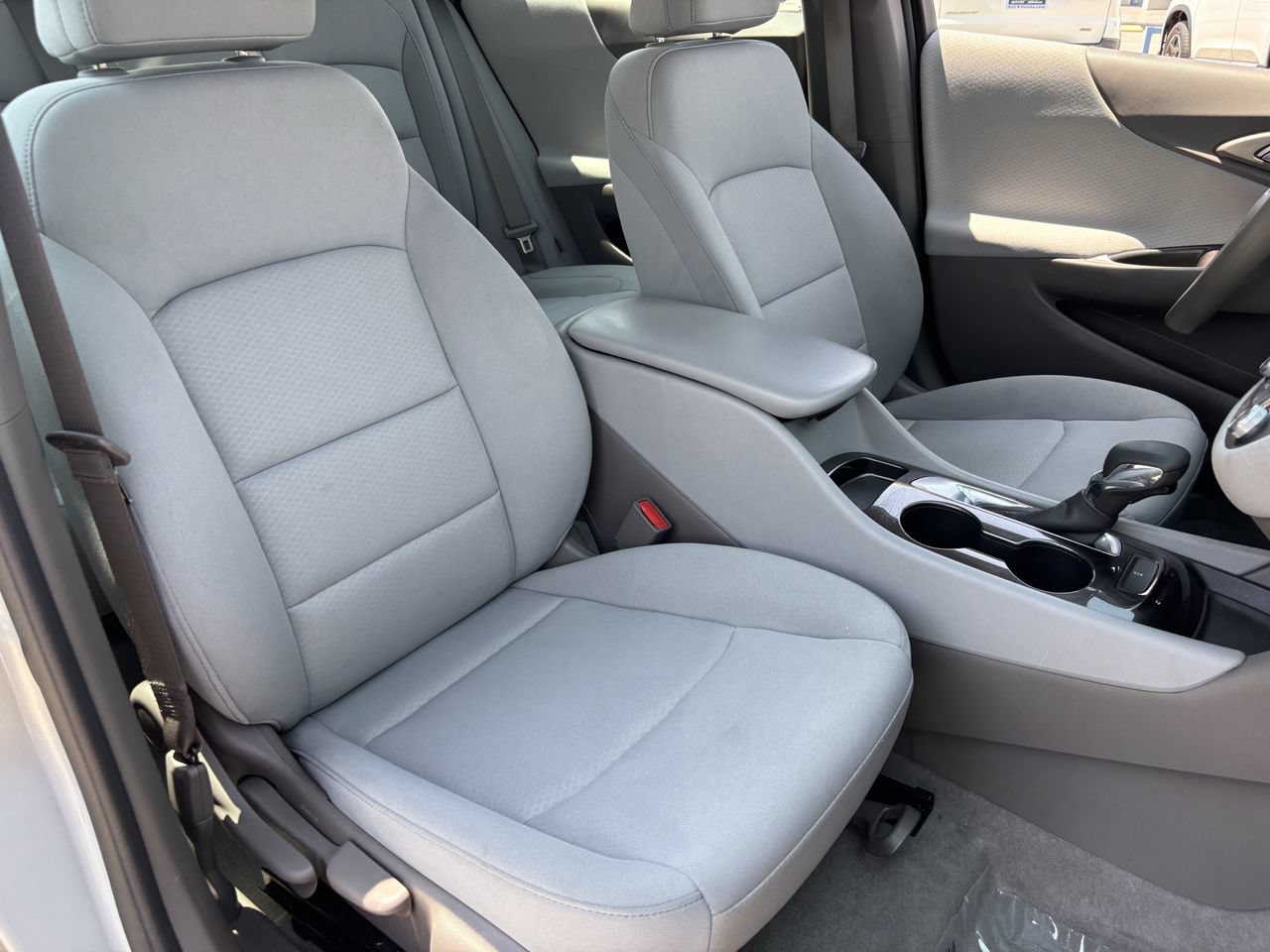 Used 2021 Chevrolet Malibu LS FWD image 8