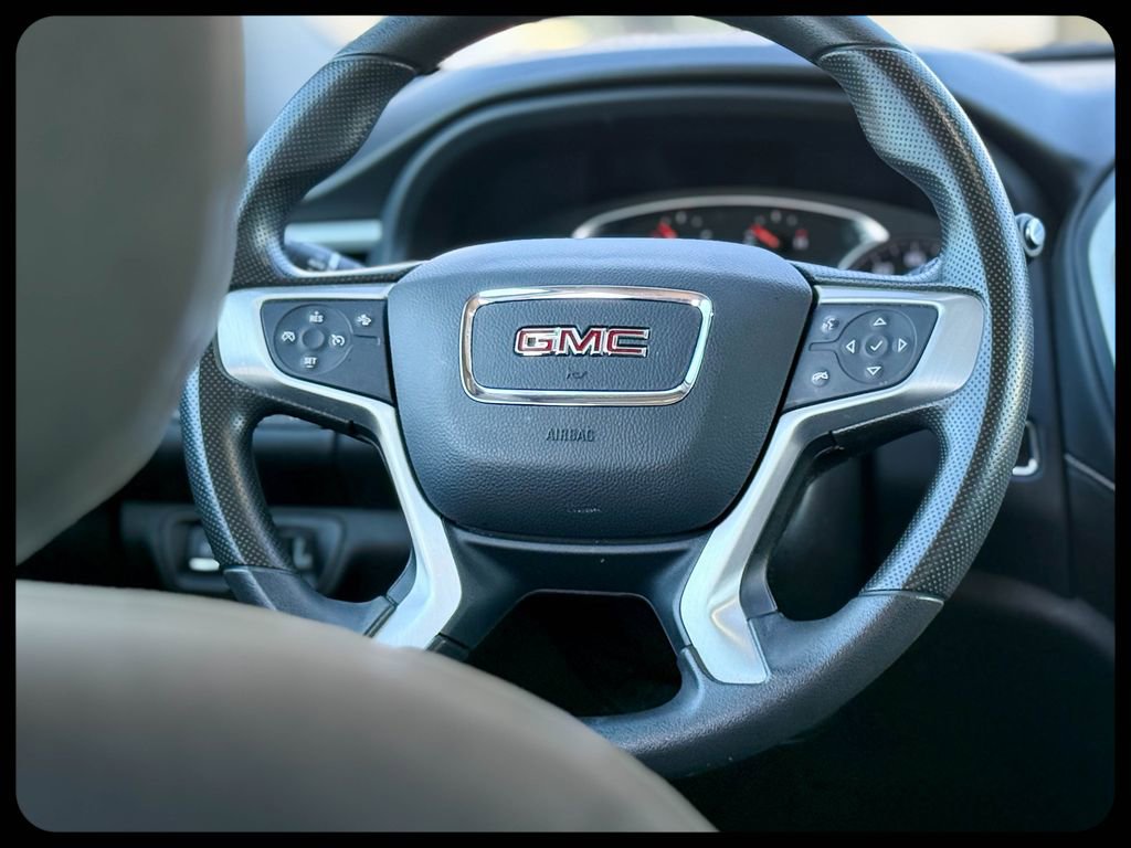 Used 2023 GMC Acadia SLE w/ Driver Convenience Package FWD image 33