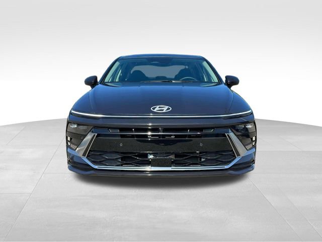New 2025 Hyundai Sonata Limited image 12