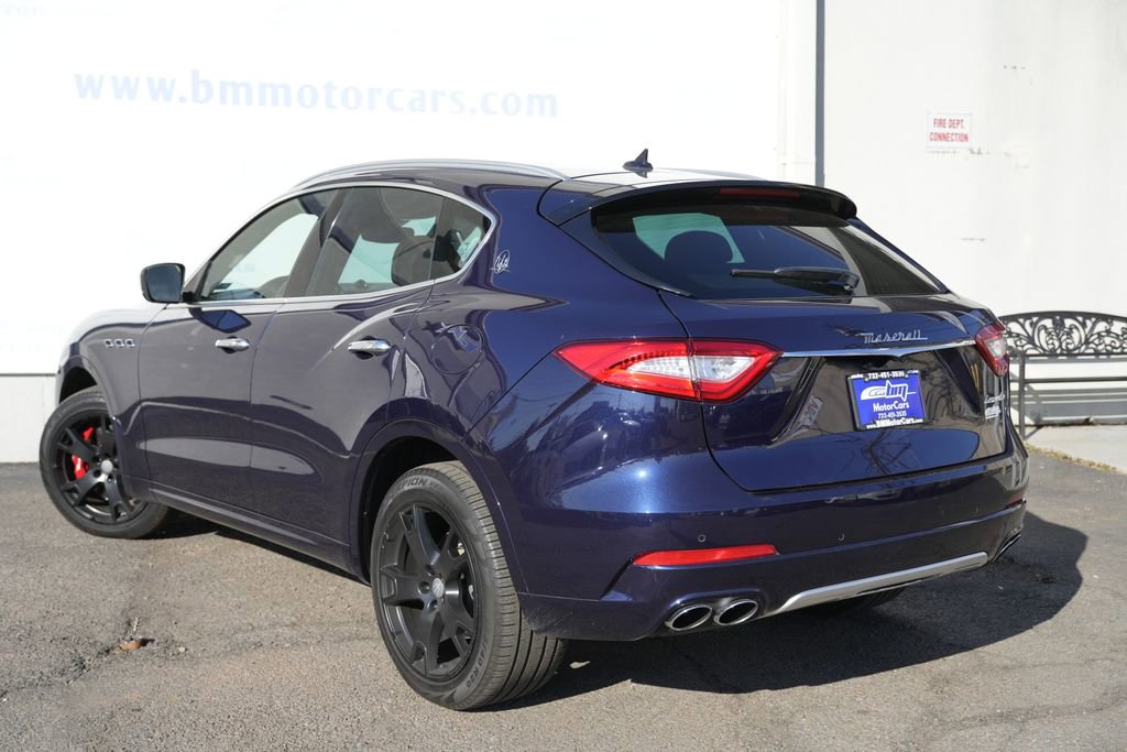 Used 2017 Maserati Levante S image 4