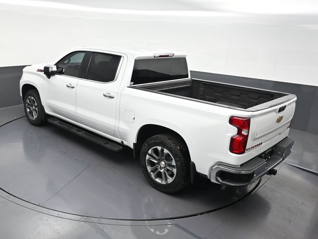 Used 2023 Chevrolet Silverado 1500 LTZ w/ Z71 Off-Road Package AWD/4WD image 18