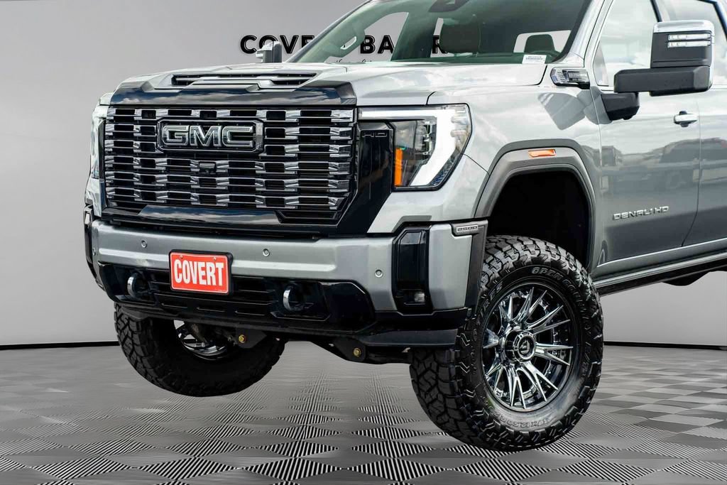 Used 2025 GMC Sierra 2500 Denali Ultimate AWD/4WD image 7