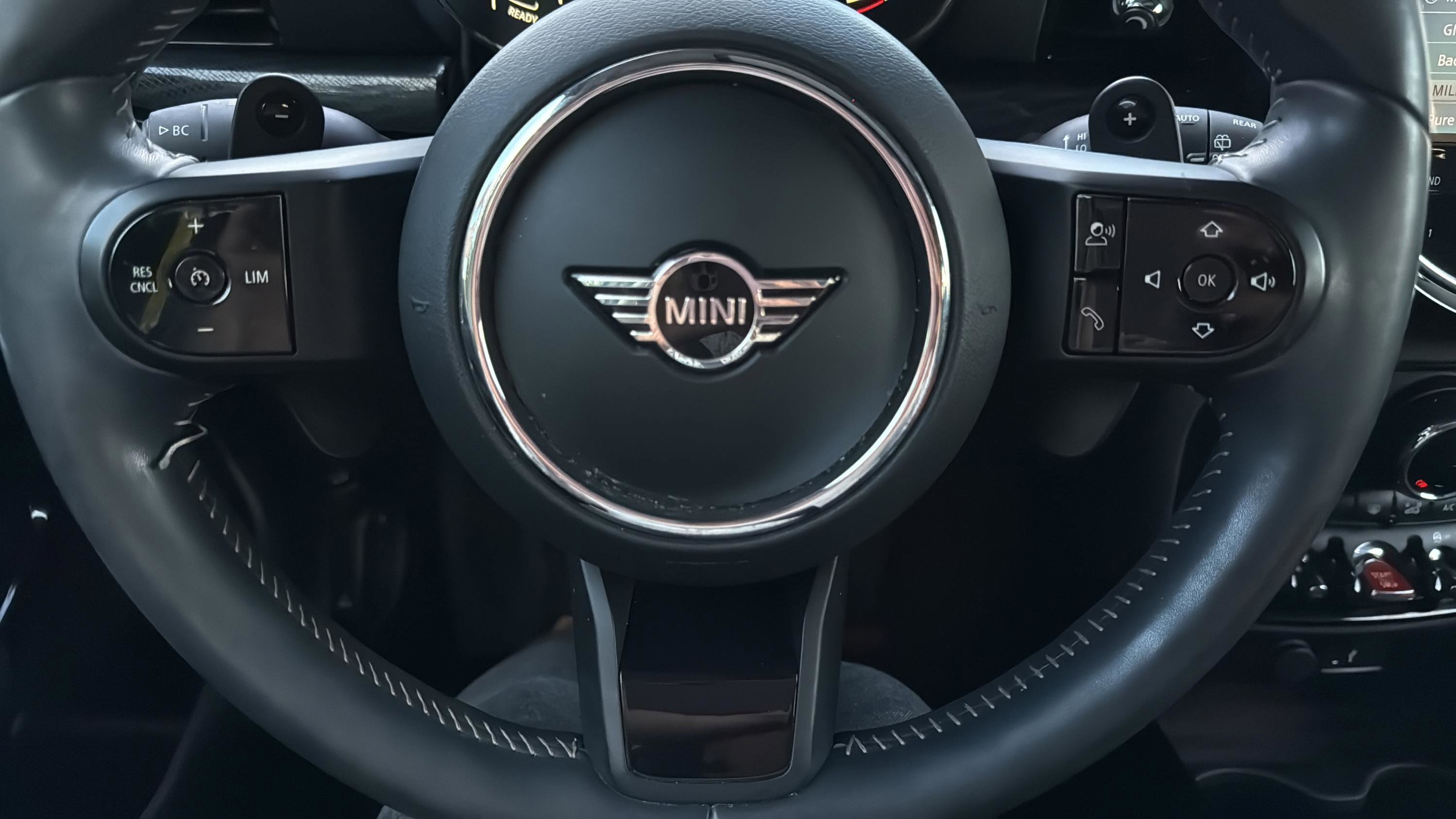 Used 2022 MINI Cooper Clubman S image 13