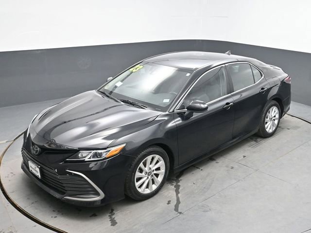 Used 2023 Toyota Camry LE FWD image 19