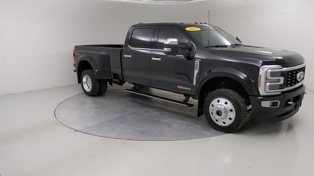 Certified 2024 Ford F450 Platinum w/ FX4 Off-Road Package AWD/4WD image 11