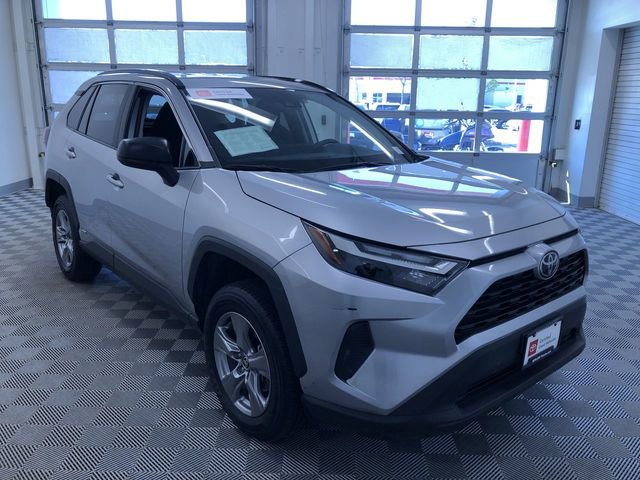 Certified 2025 Toyota RAV4 LE AWD/4WD image 36