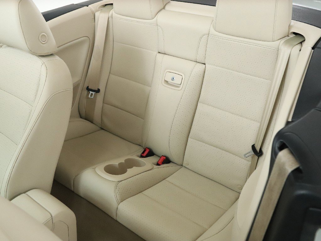 Used 2016 Volkswagen Eos Komfort image 23