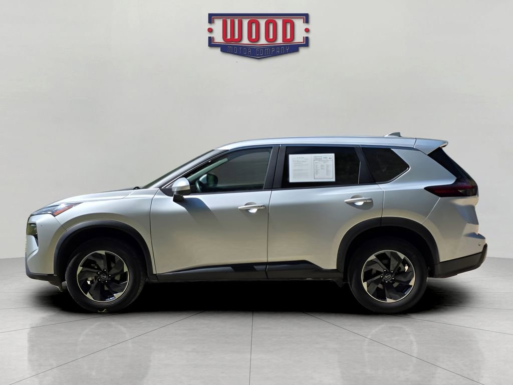 Used 2024 Nissan Rogue SV AWD/4WD image 4