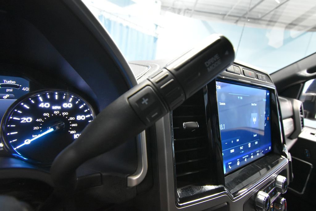 Used 2022 Ford F250 Lariat image 13