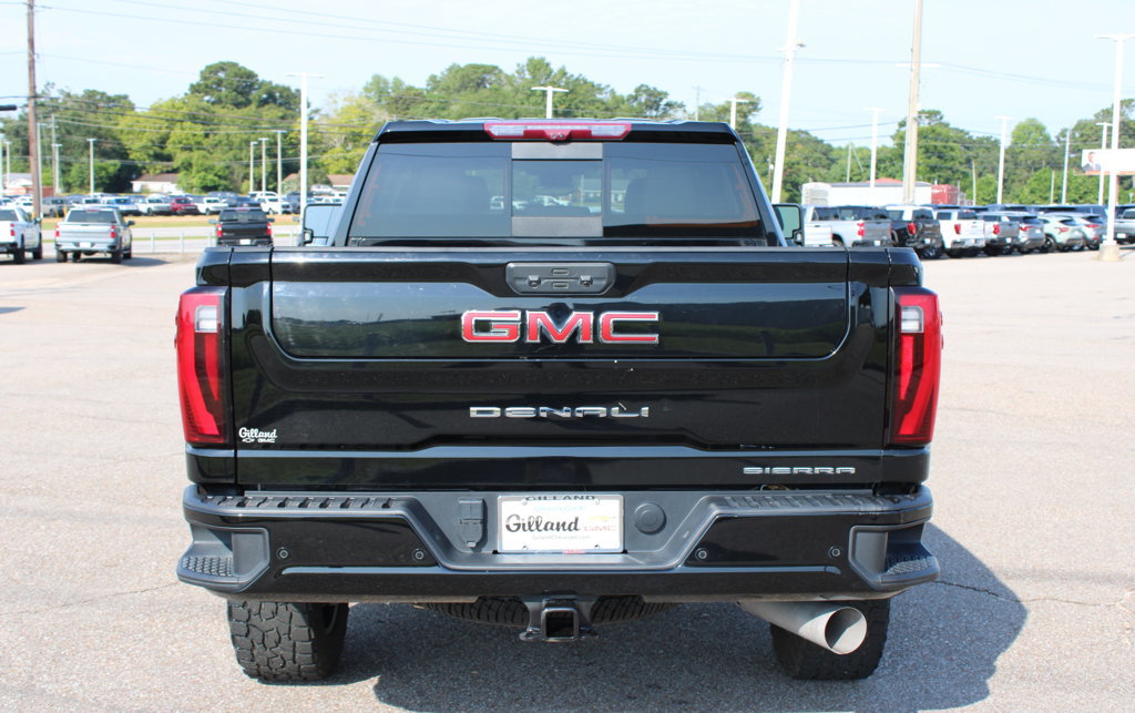 Used 2025 GMC Sierra 2500 Denali w/ Denali Reserve Package AWD/4WD image 9