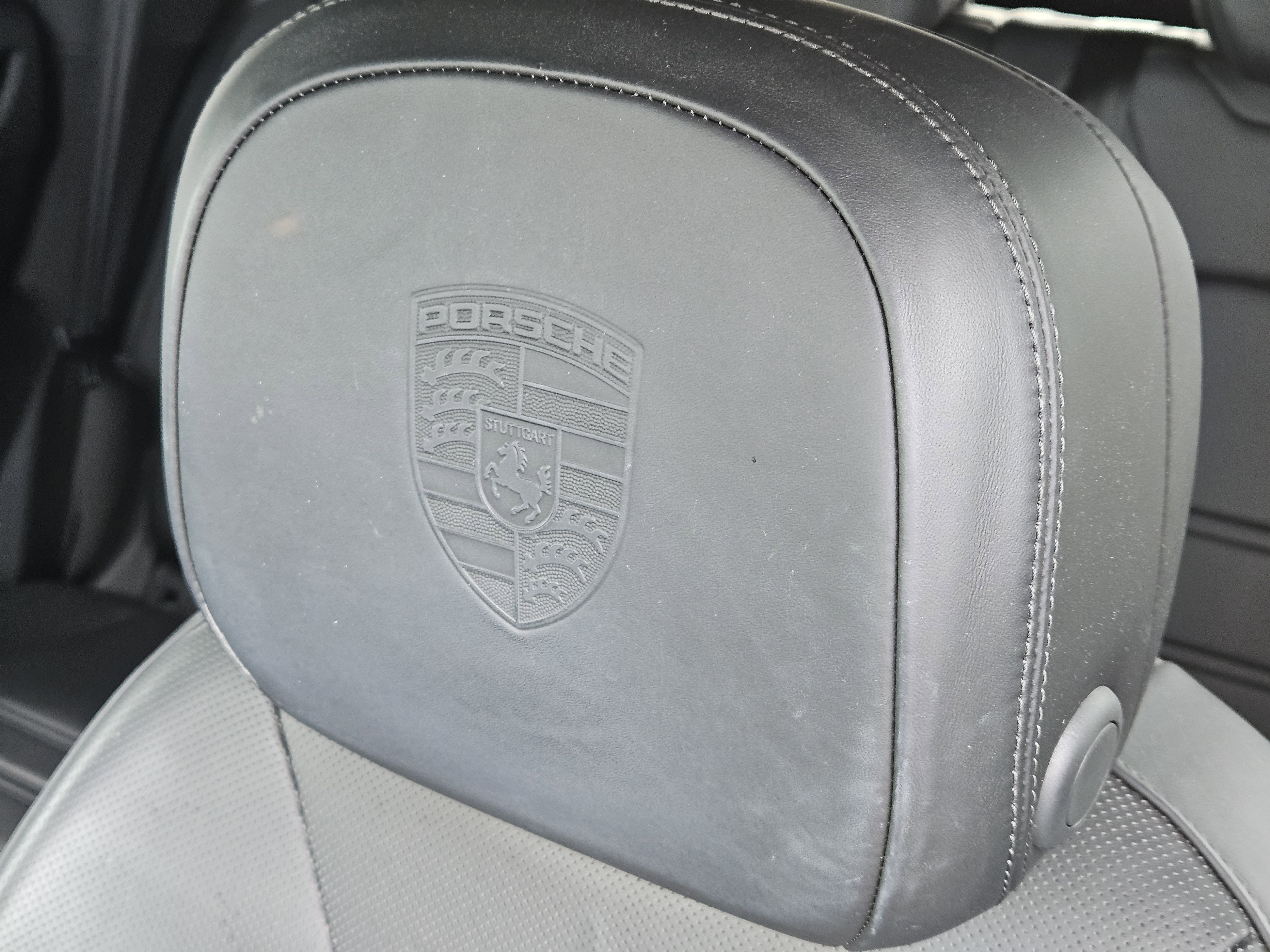 Used 2020 Porsche Cayenne image 23