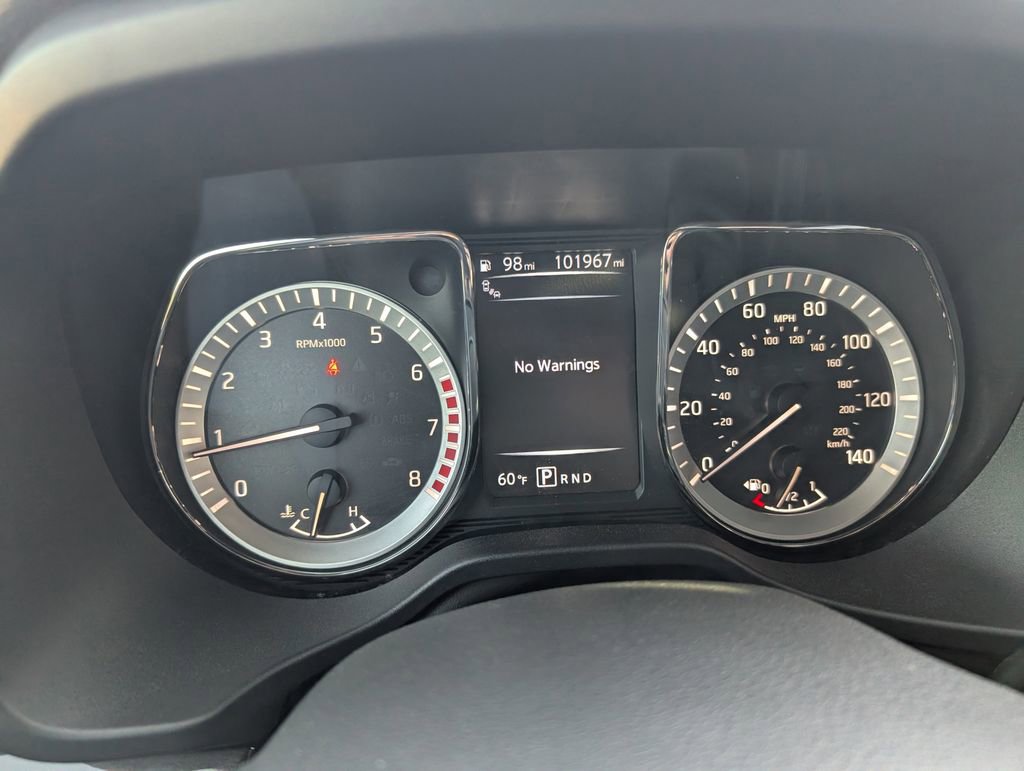 Used 2018 Nissan Titan SV w/ SV Convenience Package image 18