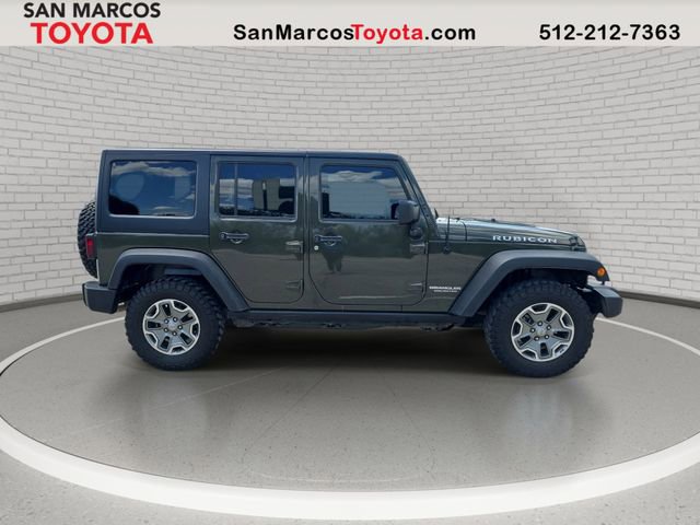 Used 2015 Jeep Wrangler Unlimited Rubicon w/ Connectivity Group AWD/4WD image 3