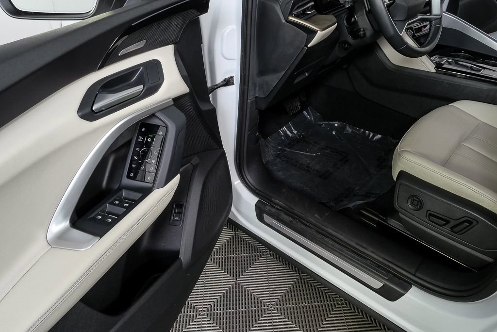 Used 2025 Audi Q5 Premium Plus w/ Premium Plus image 8