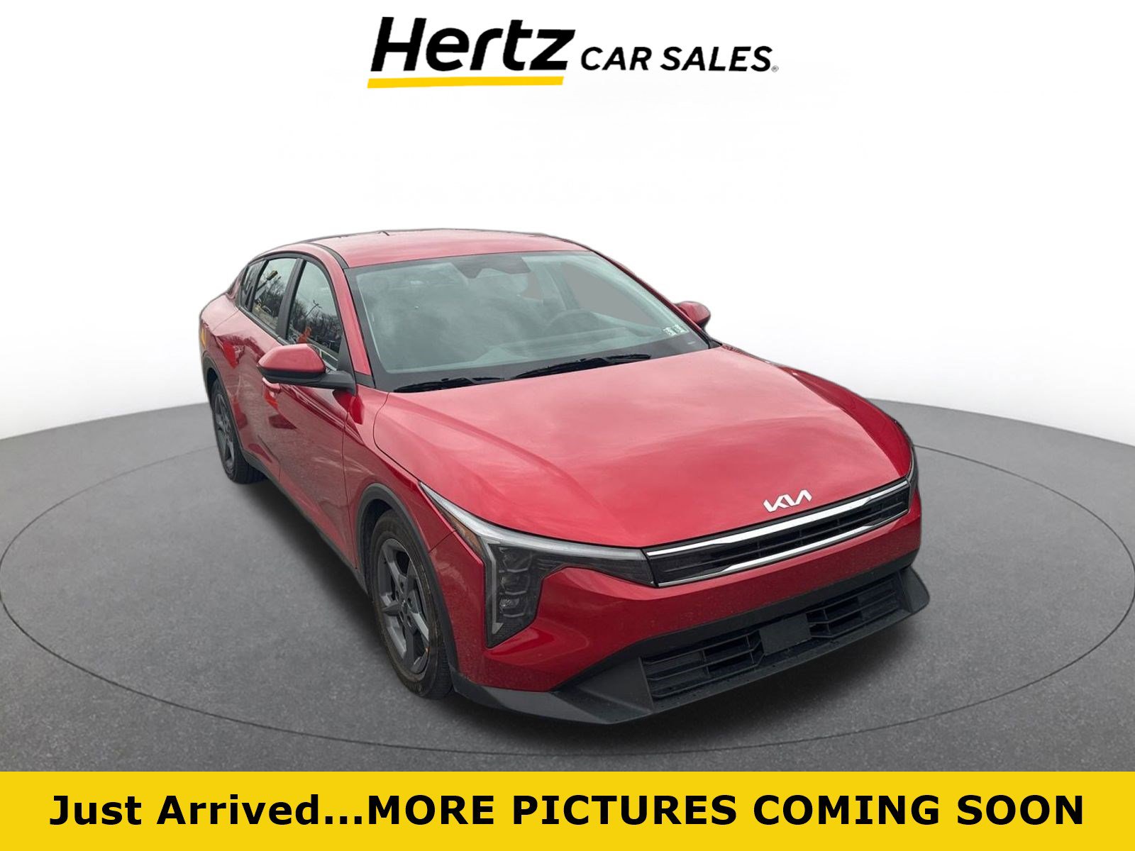 Used 2025 Kia K4 LXS image 1