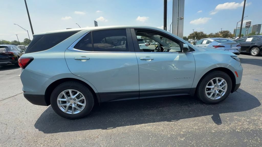 Used 2022 Chevrolet Equinox LT FWD image 9