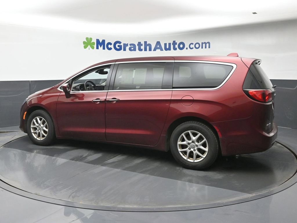 Used 2020 Chrysler Pacifica Touring w/ Advanced Safetytec Group image 21