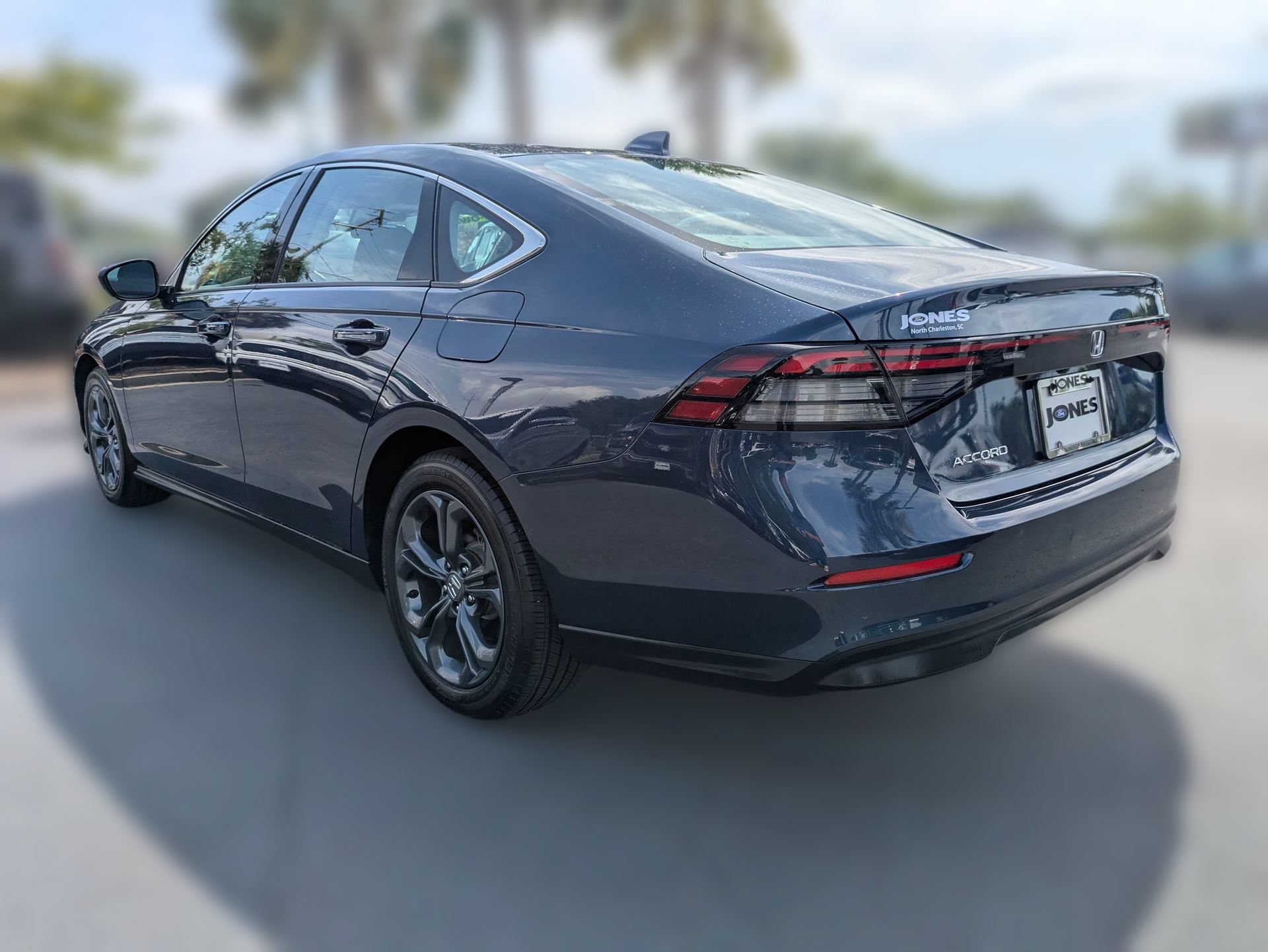 Used 2024 Honda Accord EX image 7