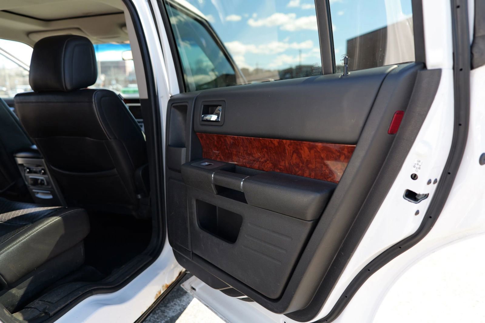 Used 2010 Ford Flex Limited image 33