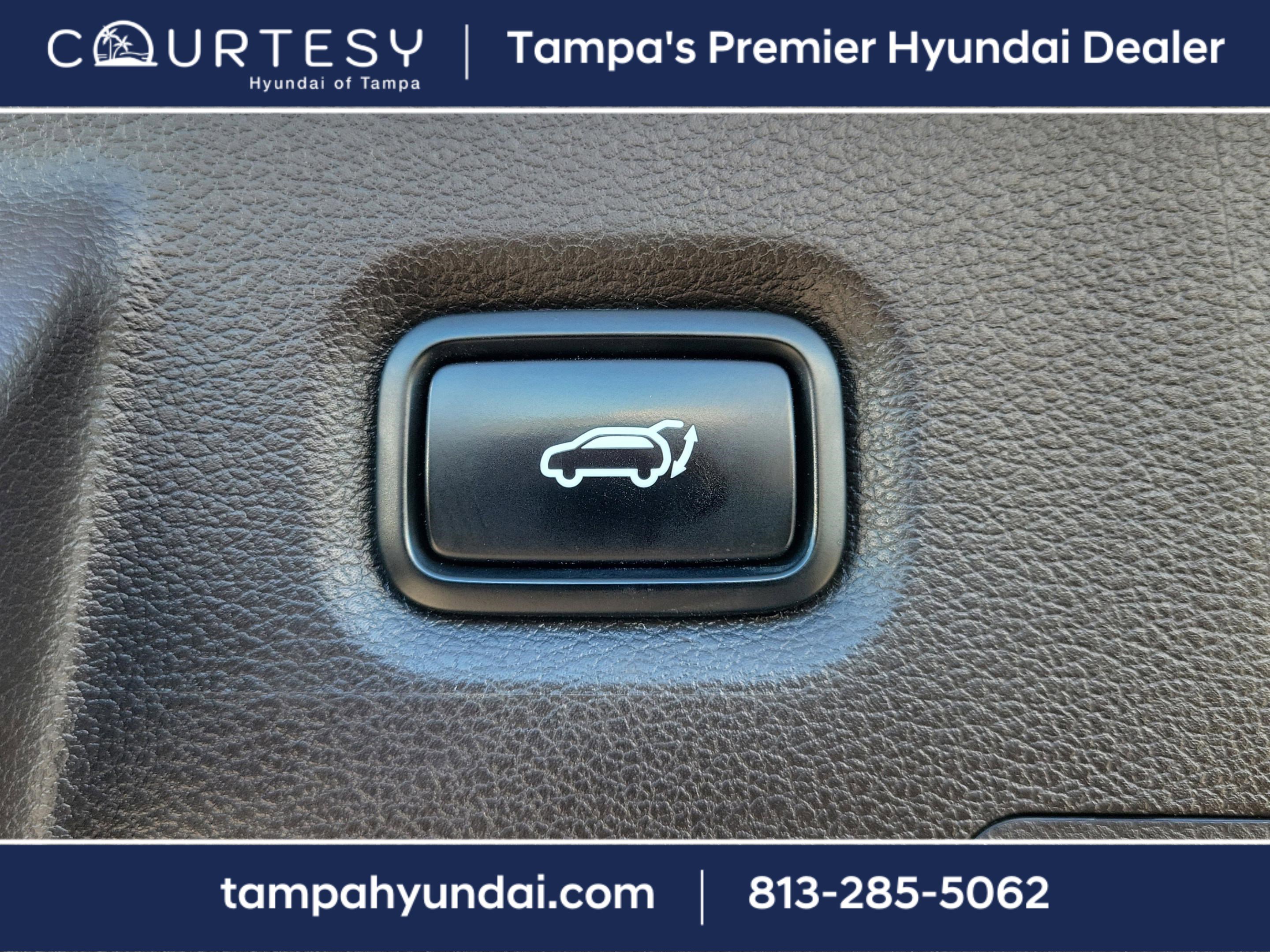 Certified 2020 Hyundai Santa Fe Limited image 31